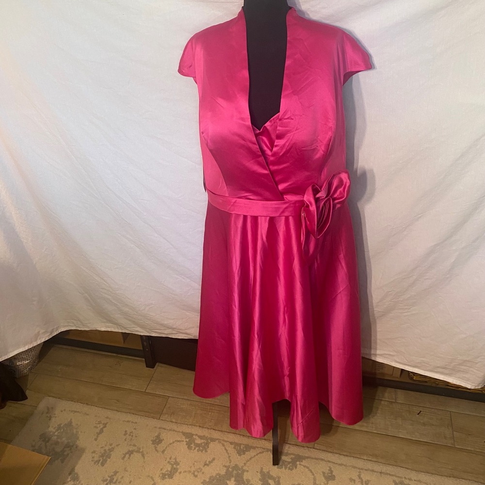 Fashion Classic Hot Pink Satin Rosette Formal Midi Dress Cap Sleeve NEW Size 18W
